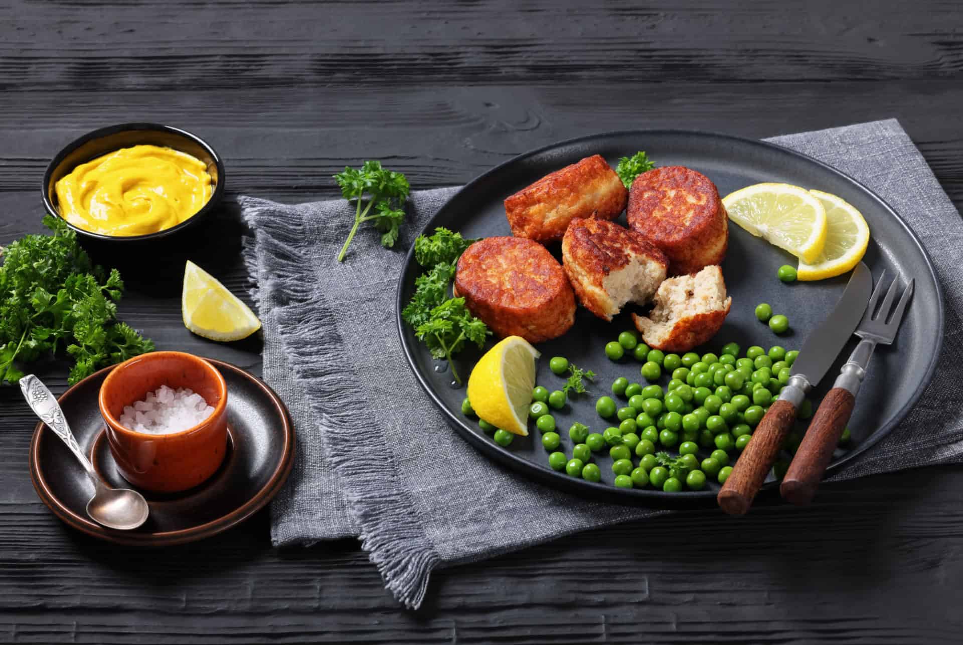 fiskefrikadeller specialites culinaires