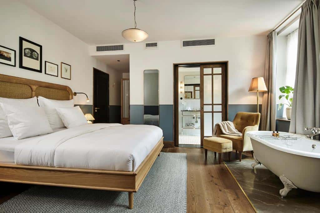 hotel sanders hotel sanders